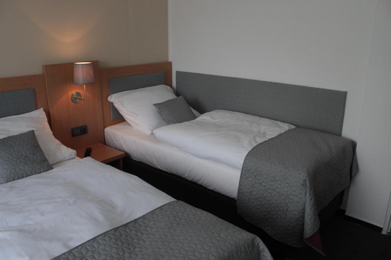 Horsky Hotel Jelenovska S Bazenem V Cene Валашске-Клобоуки Экстерьер фото